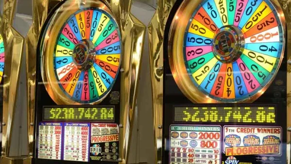 Chủ nhà hàng Las Vegas bị Đội SWAT bắt giữ vì đe dọa bắn súng và gian lận vay tiền - Hình ảnh 2